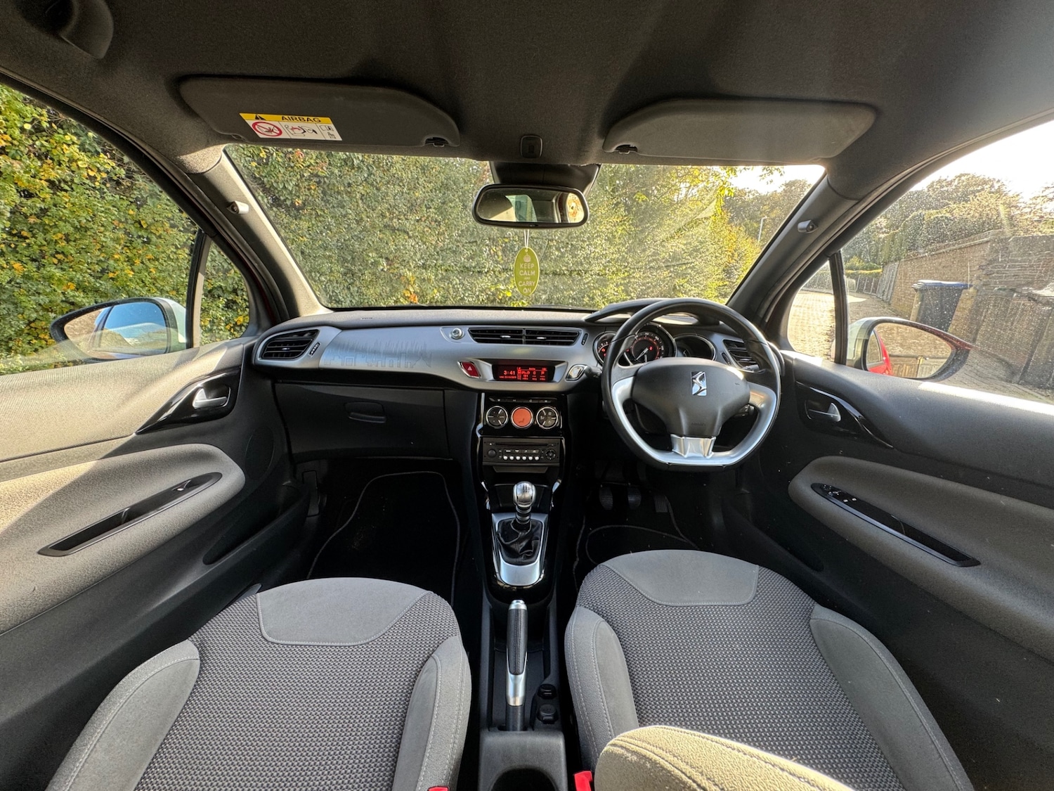 Used Citroen DS3 2015 for sale - 76346186: Photo 11