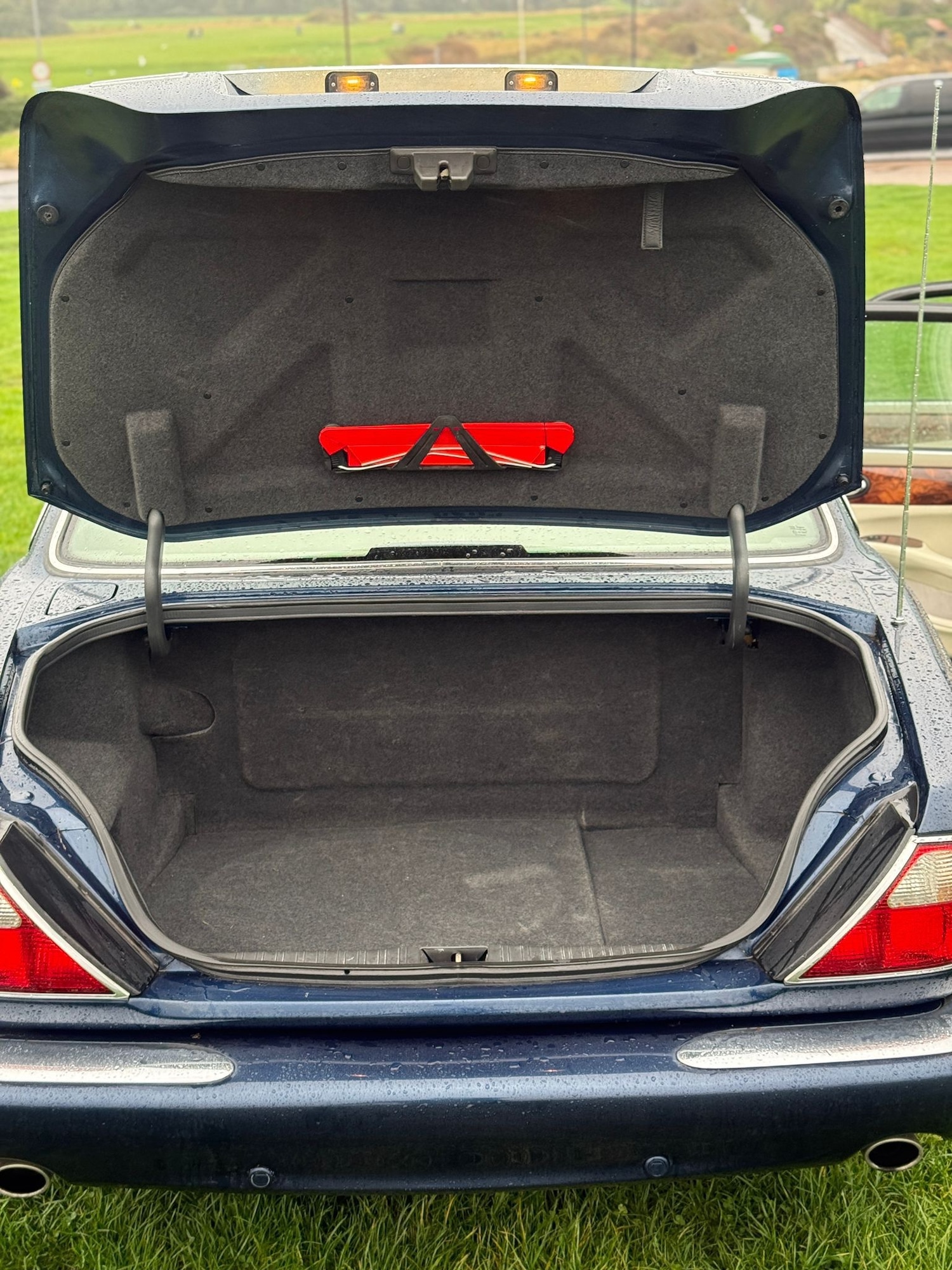 Used Jaguar XJ 2001 for sale - 77339282: Photo 12