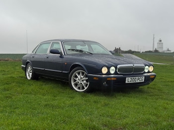 Used Jaguar XJ 2001 for sale - 77339282: Photo