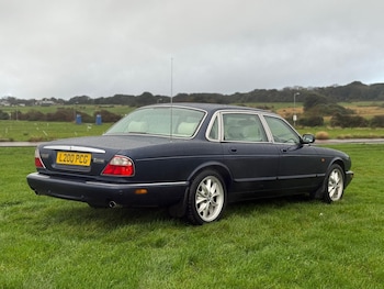 Used Jaguar XJ 2001 for sale - 77339282: Photo