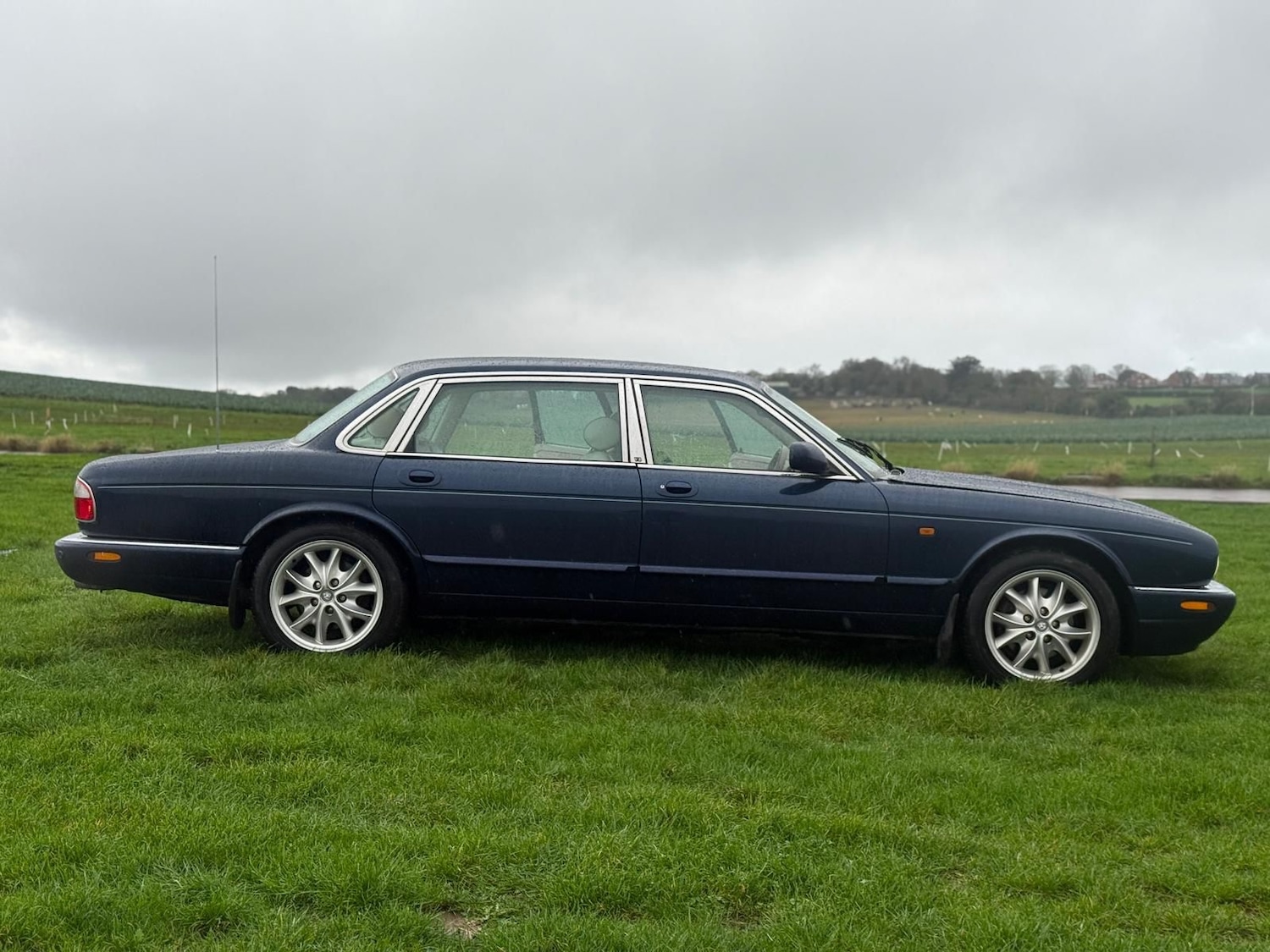 Used Jaguar XJ 2001 for sale - 77339282: Photo 5