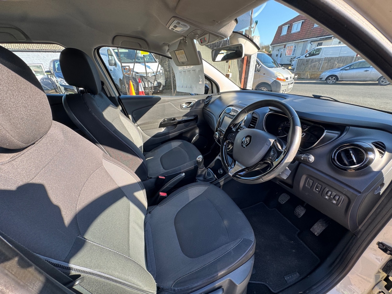 Used Renault Captur 2014 for sale - 77938443: Photo 12