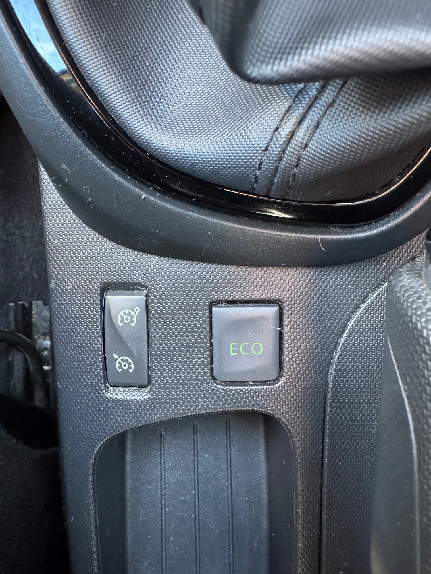 Used Renault Captur 2014 for sale - 77938443: Photo 17