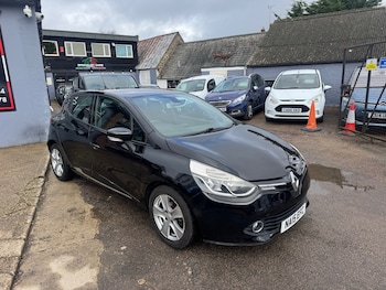 Used Renault Clio 2015 for sale - 77502065: Photo