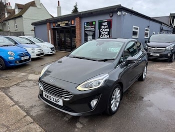 Used Ford Fiesta 2018 for sale - 78984760: Photo