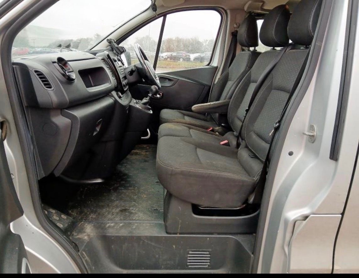 Used Vauxhall Vivaro 2016 for sale - 77495186: Photo 2