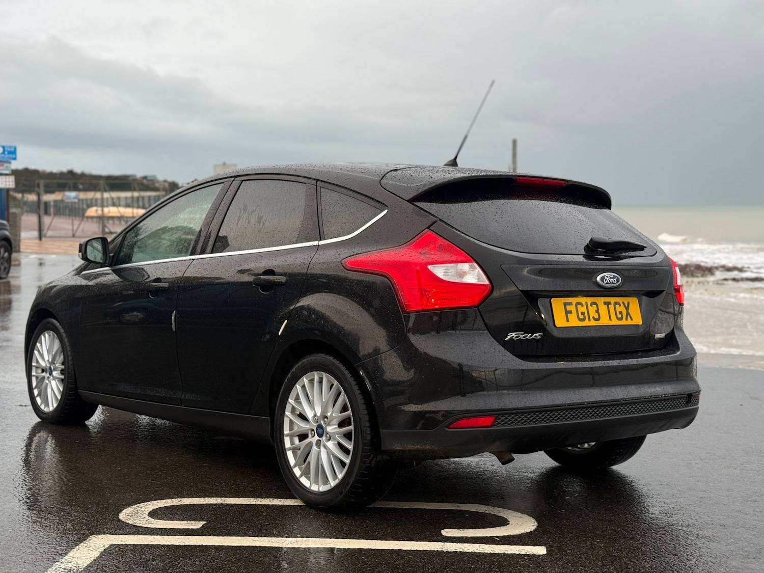 Used Ford Focus 2013 for sale - 76878037: Photo 3