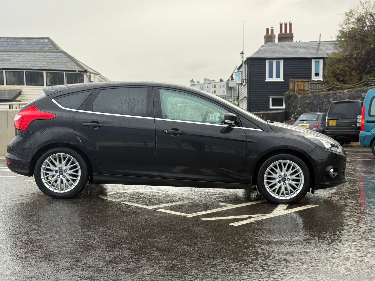 Used Ford Focus 2013 for sale - 76878037: Photo 5
