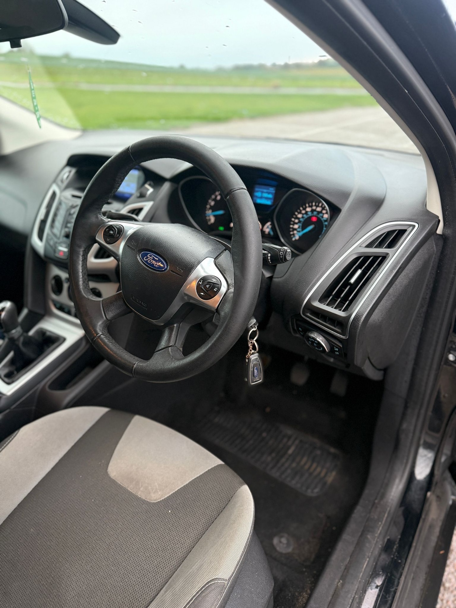 Used Ford Focus 2013 for sale - 76878037: Photo 9