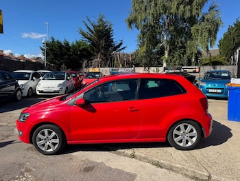 Used Volkswagen Polo 2014 for sale - 75740233: Photo