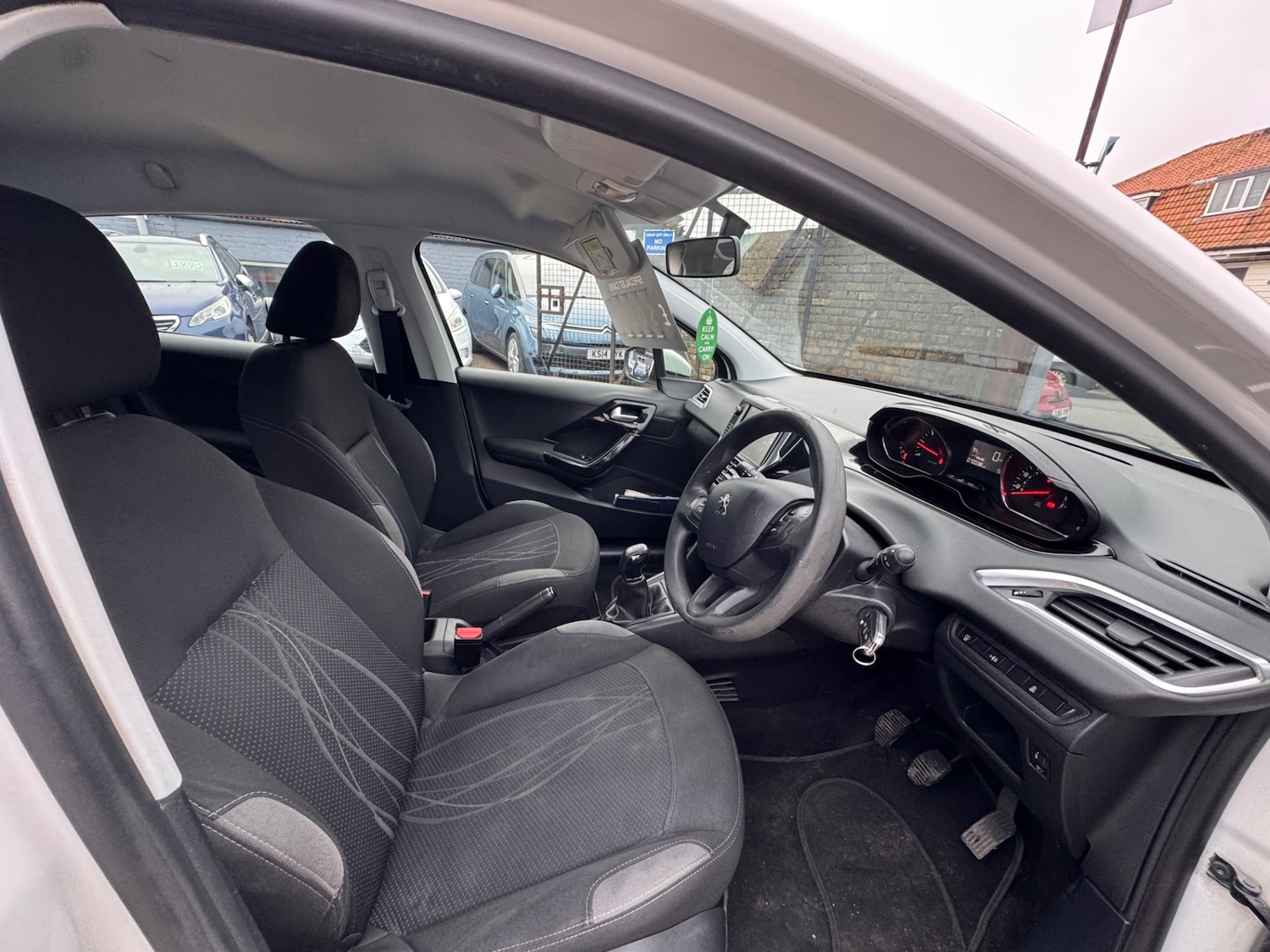 Used Peugeot 208 2014 for sale - 77548644: Photo 10