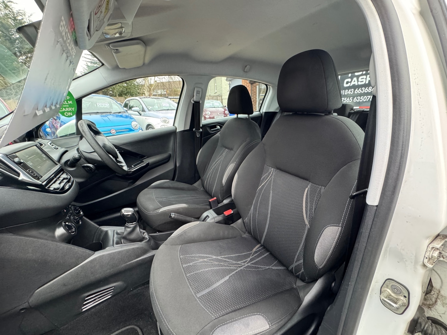 Used Peugeot 208 2014 for sale - 77548644: Photo 11