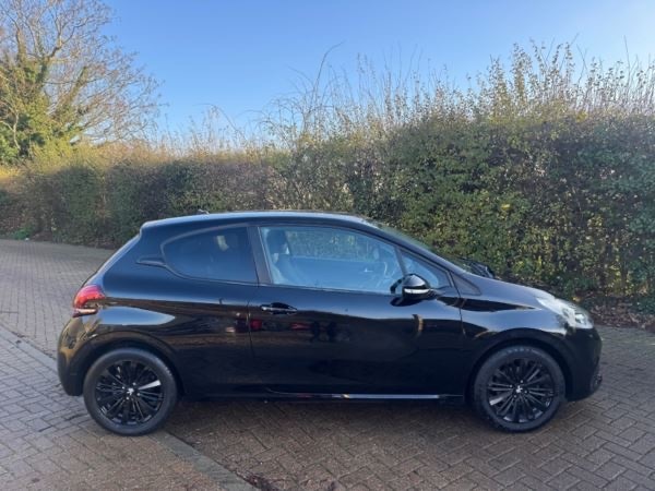 Used Peugeot 208 2017 for sale - 77715680: Photo 5