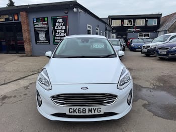 Used Ford Fiesta 2018 for sale - 79543001: Photo