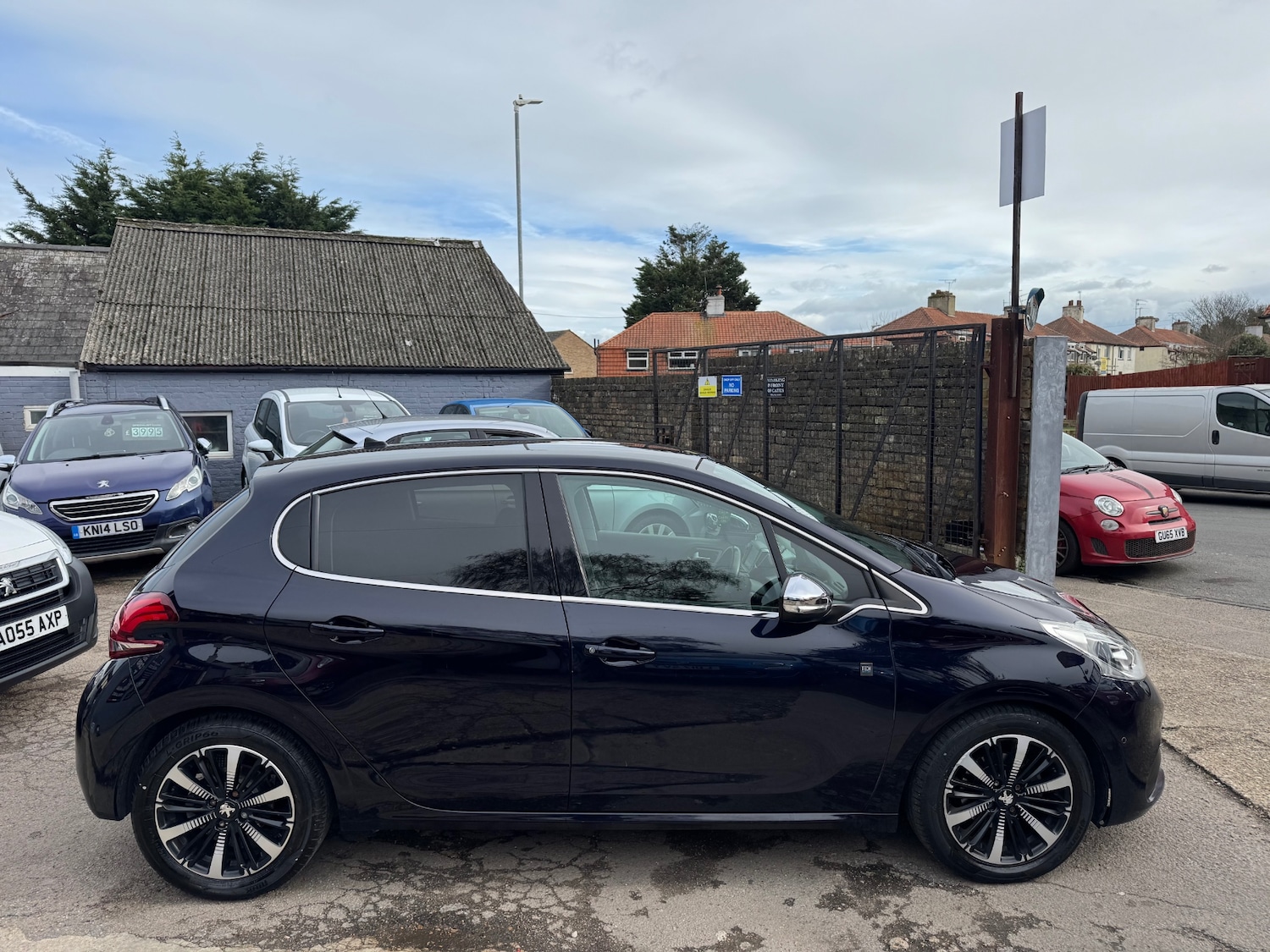 Used Peugeot 208 2018 for sale - 77568083: Photo 5