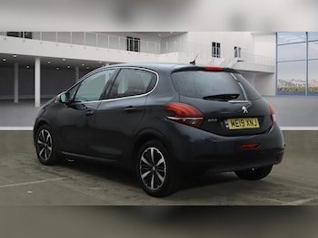 Used Peugeot 208 2019 for sale - 77551251: Photo