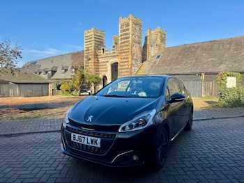 Used Peugeot 208 2017 for sale - 79137417: Photo