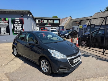 Used Peugeot 208 2016 for sale - 79184125: Photo