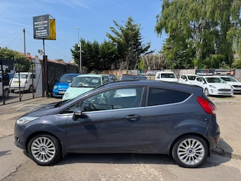 Used Ford Fiesta 2013 for sale - 79499901: Photo