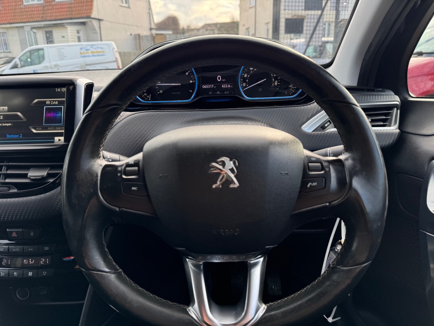 Used Peugeot 2008 2014 for sale - 78141045: Photo 14