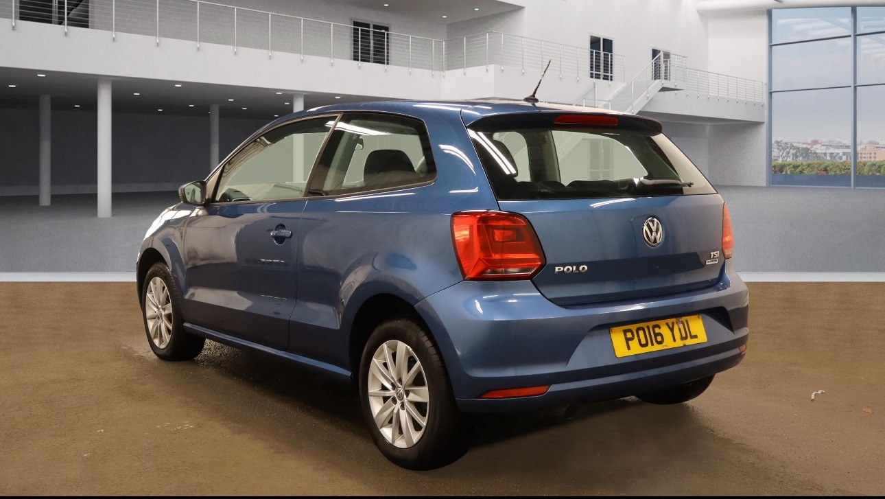 Used Volkswagen Polo 2016 for sale - 76879624: Photo 3