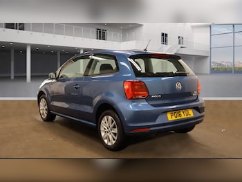 Used Volkswagen Polo 2016 for sale - 76879624: Photo