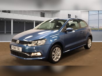 Used Volkswagen Polo 2016 for sale - 76879624: Photo