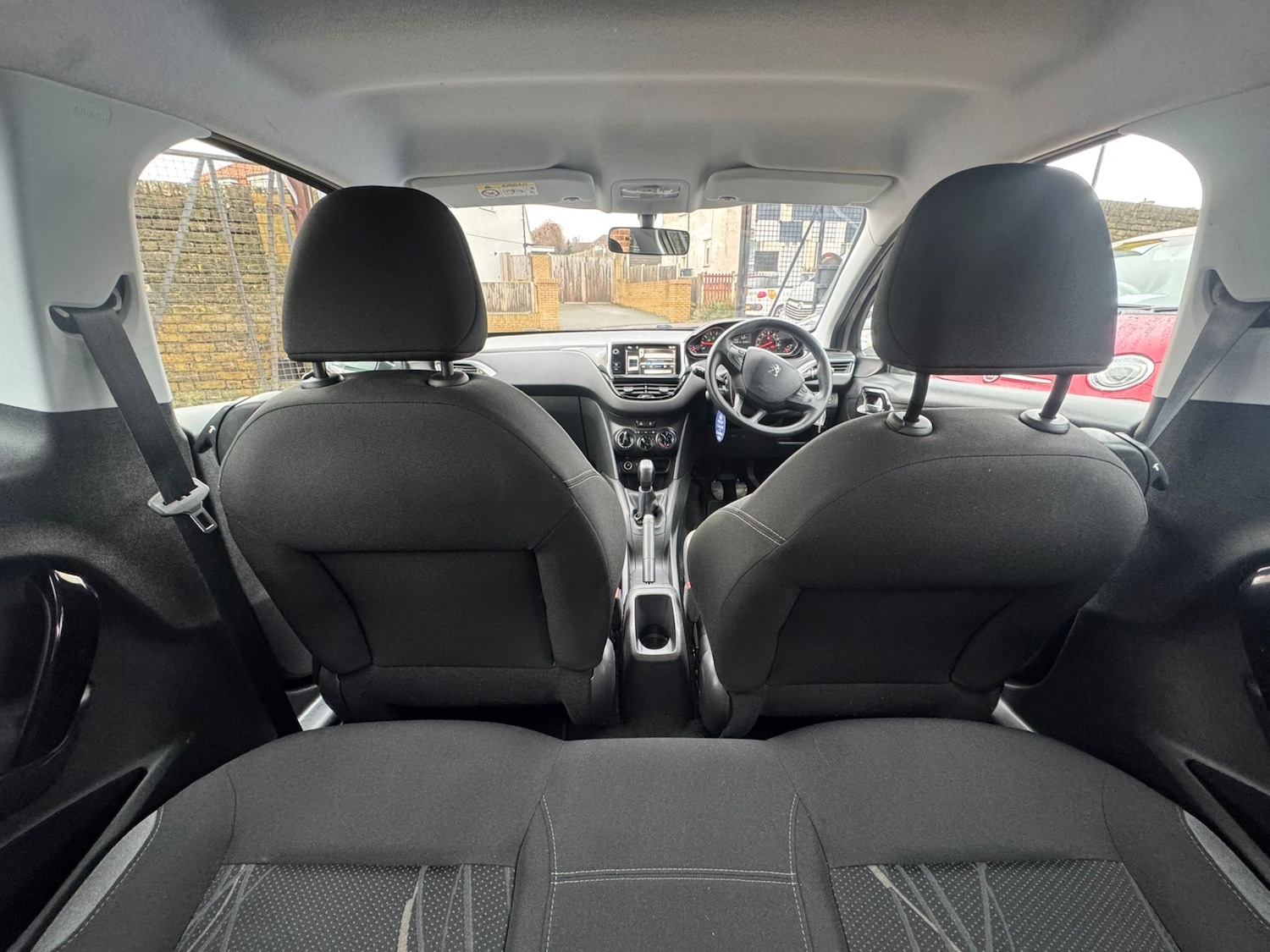 Used Peugeot 208 2014 for sale - 77378120: Photo 10