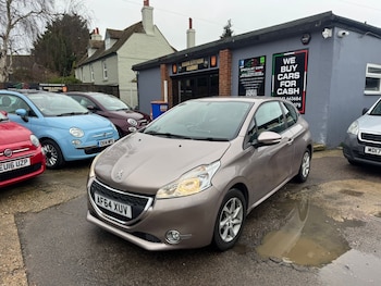 Used Peugeot 208 2014 for sale - 77378120: Photo