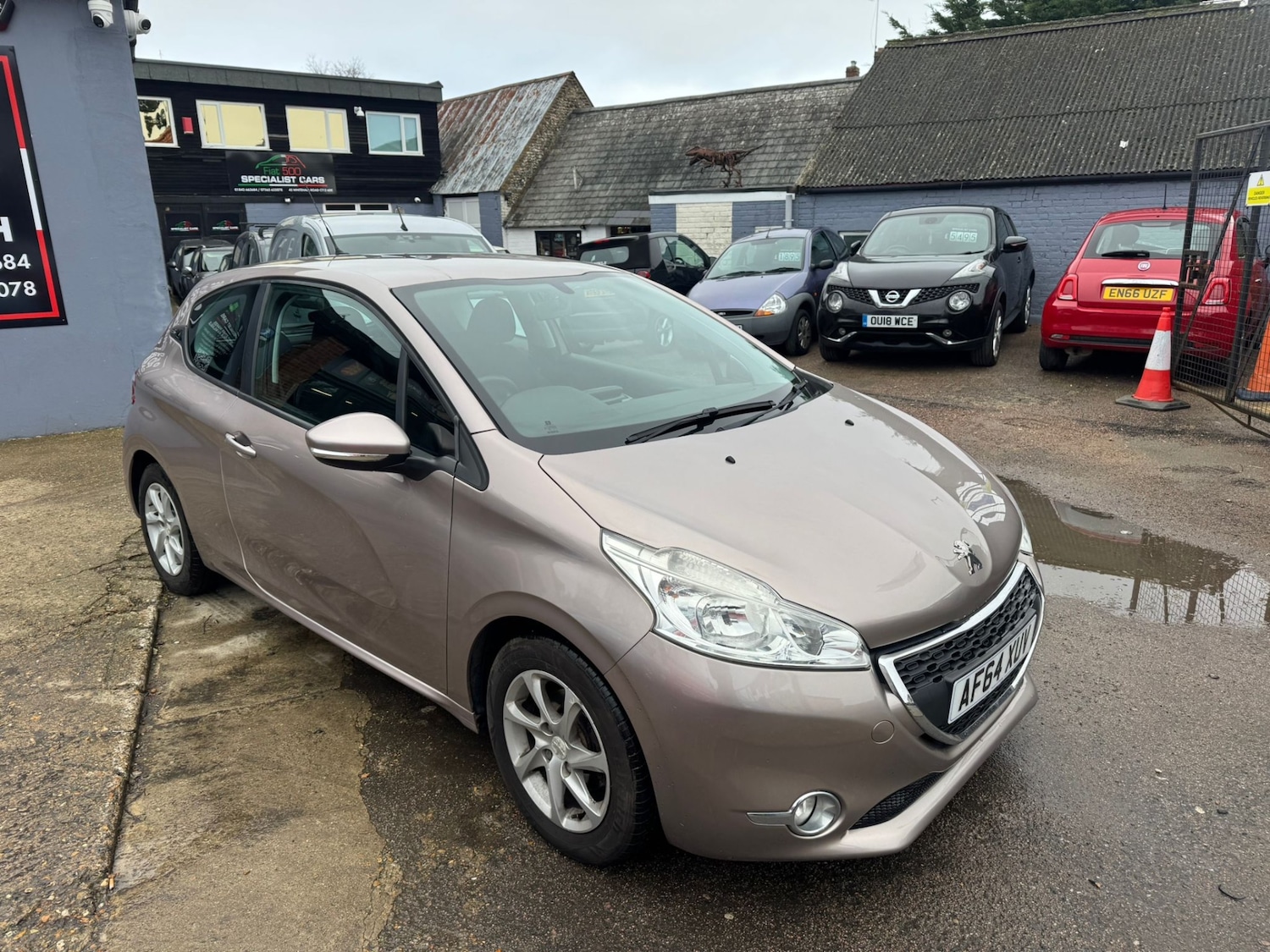 Used Peugeot 208 2014 for sale - 77378120: Photo 4