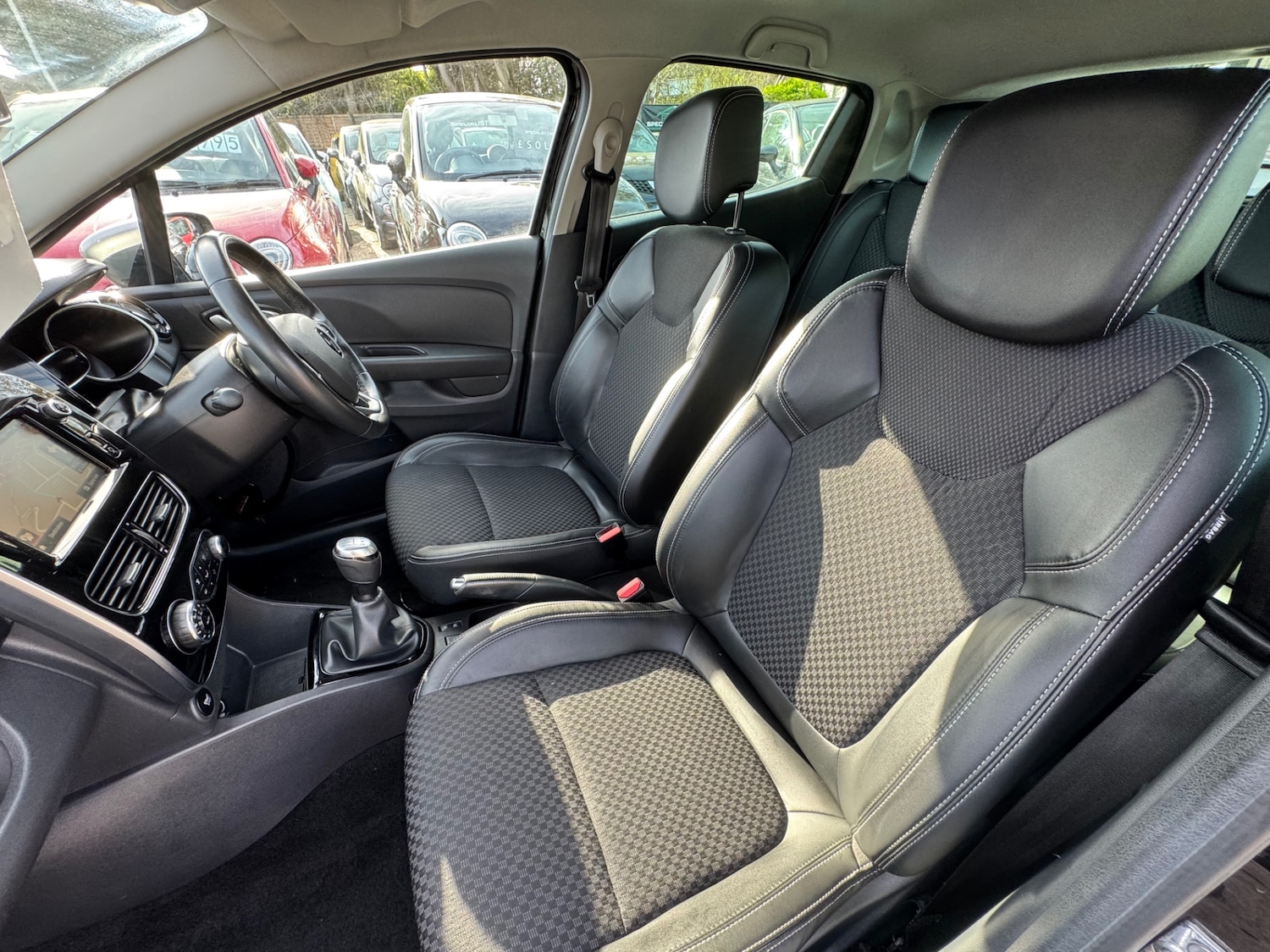 Used Renault Clio 2019 for sale - 78133684: Photo 11