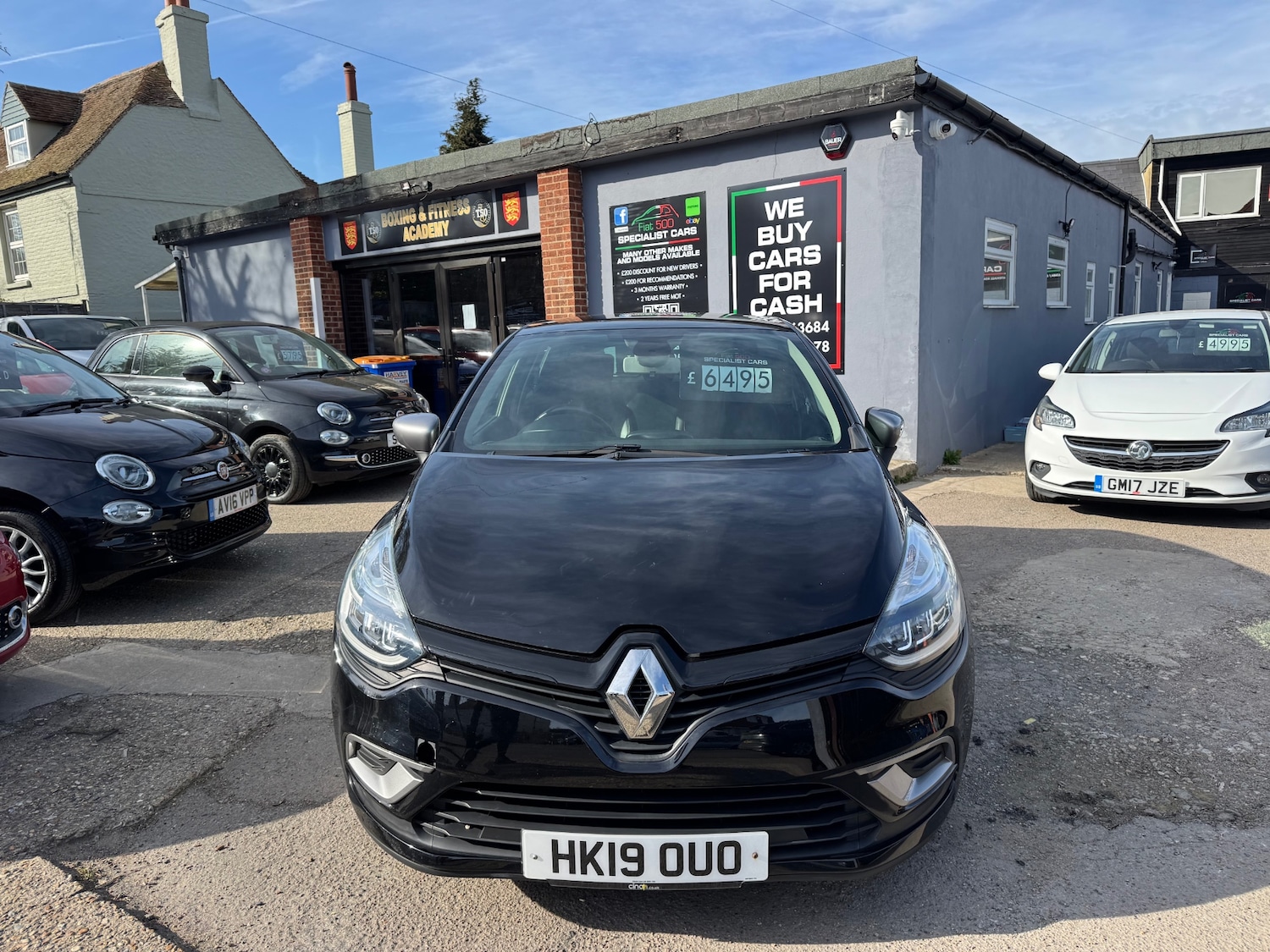 Used Renault Clio 2019 for sale - 78133684: Photo 2