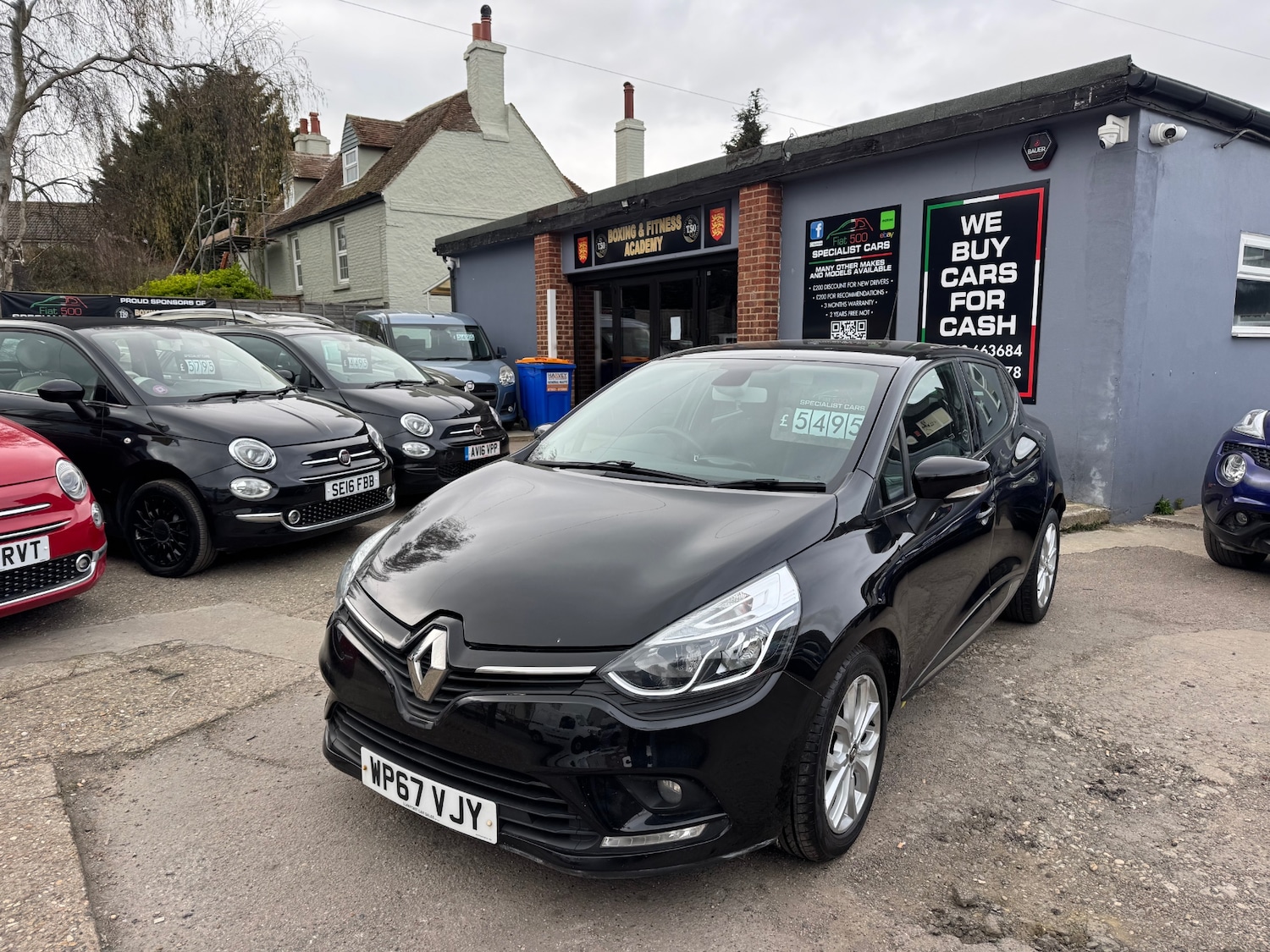 Used Renault Clio 2017 for sale - 77998704: Photo 1