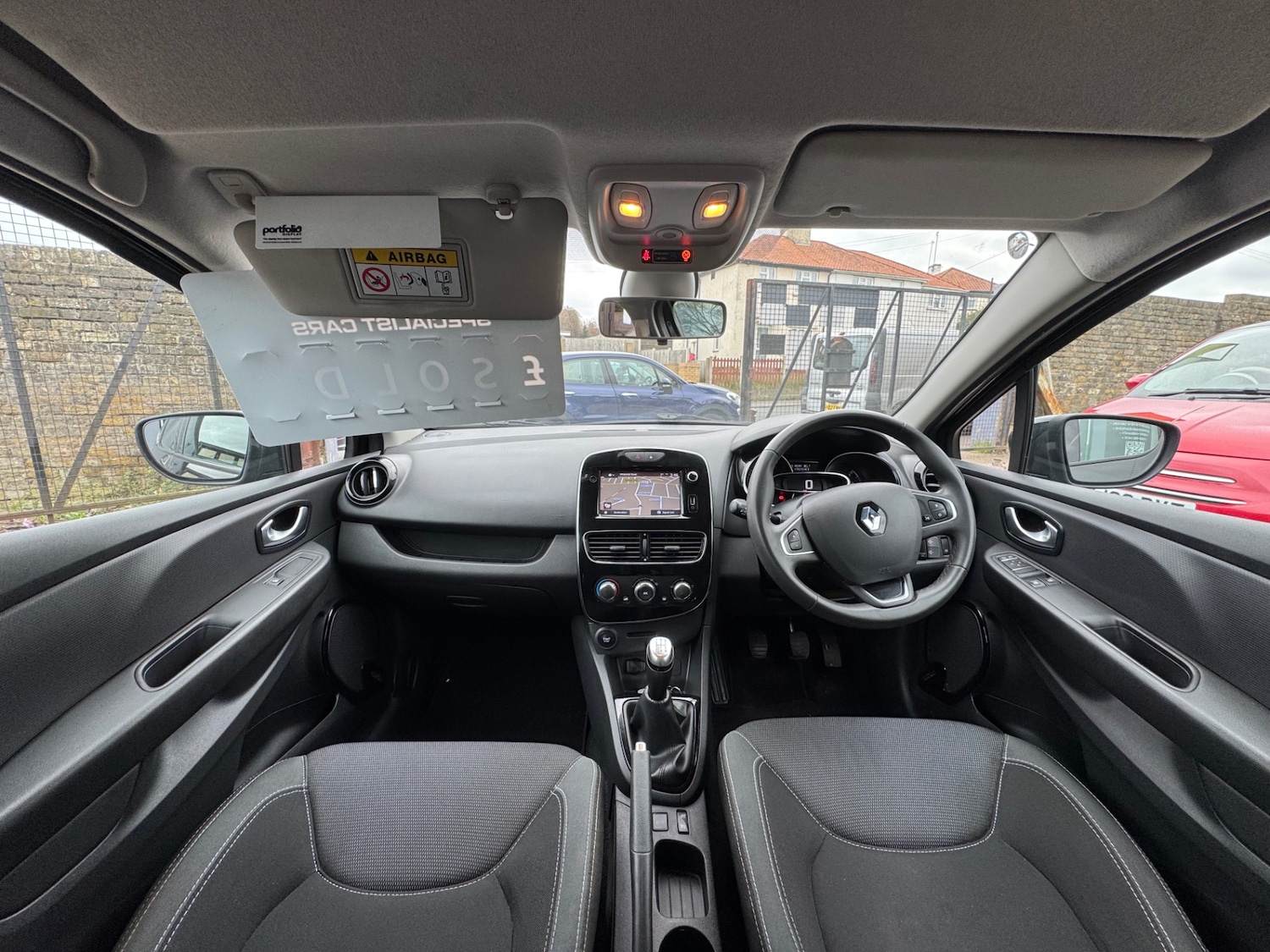 Used Renault Clio 2017 for sale - 77998704: Photo 12