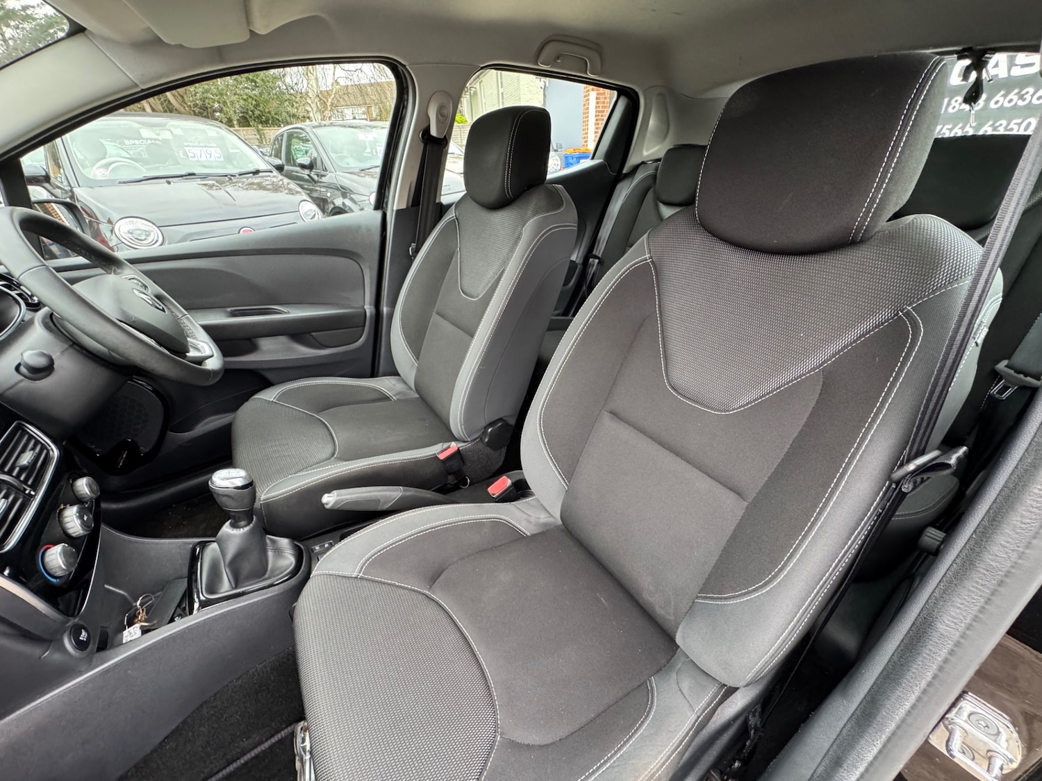 Used Renault Clio 2017 for sale - 77998704: Photo 14