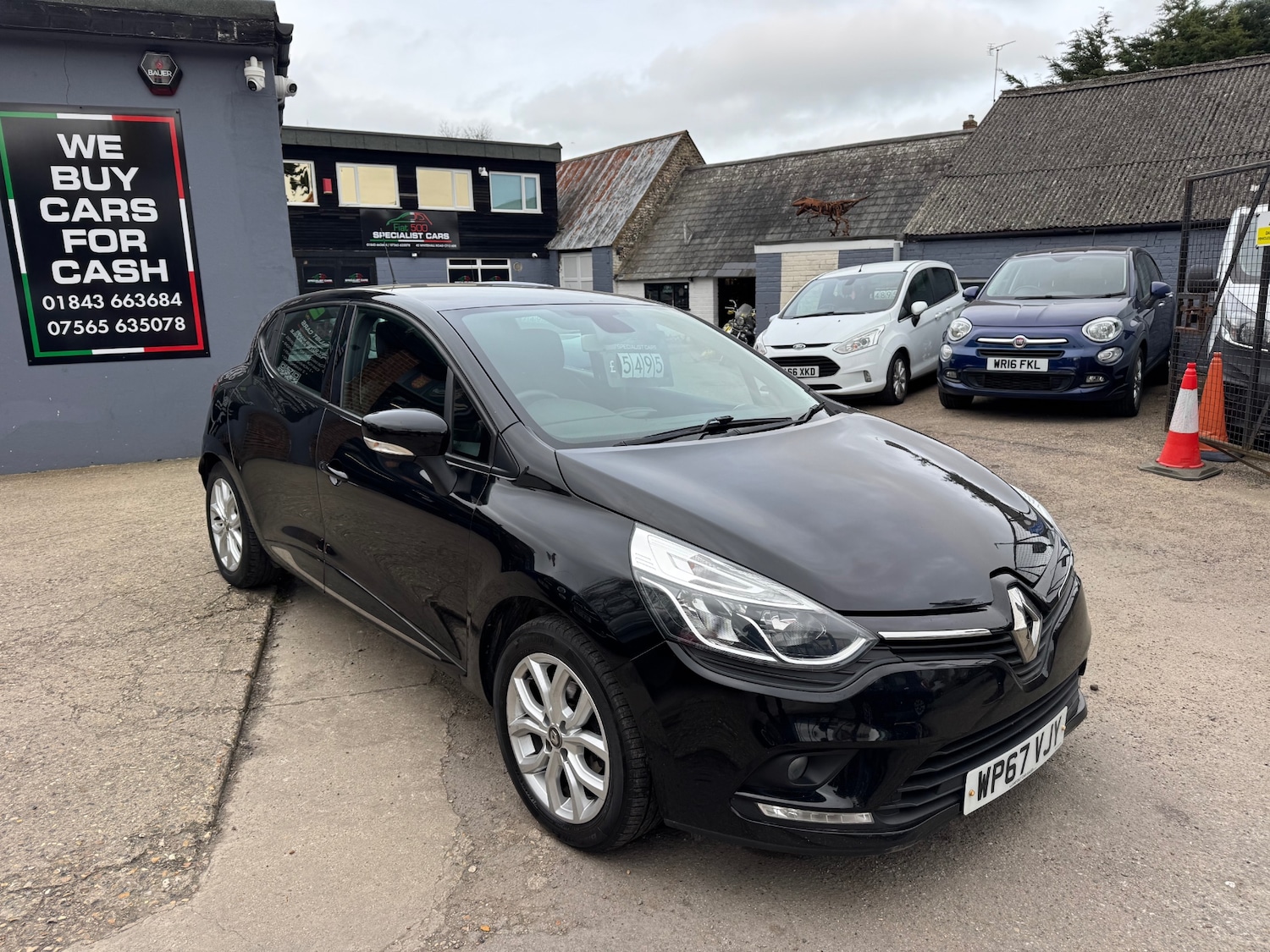 Used Renault Clio 2017 for sale - 77998704: Photo 4