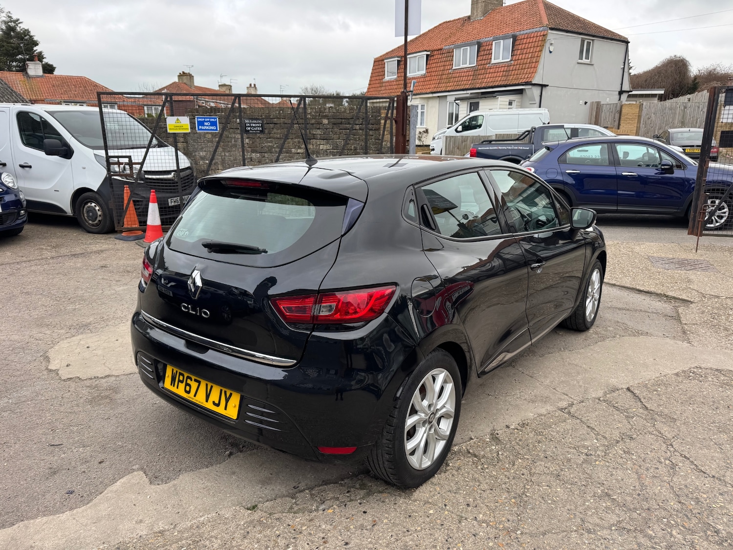 Used Renault Clio 2017 for sale - 77998704: Photo 6