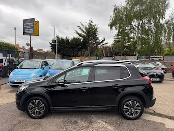 Used Peugeot 2008 2017 for sale - 78541807: Photo
