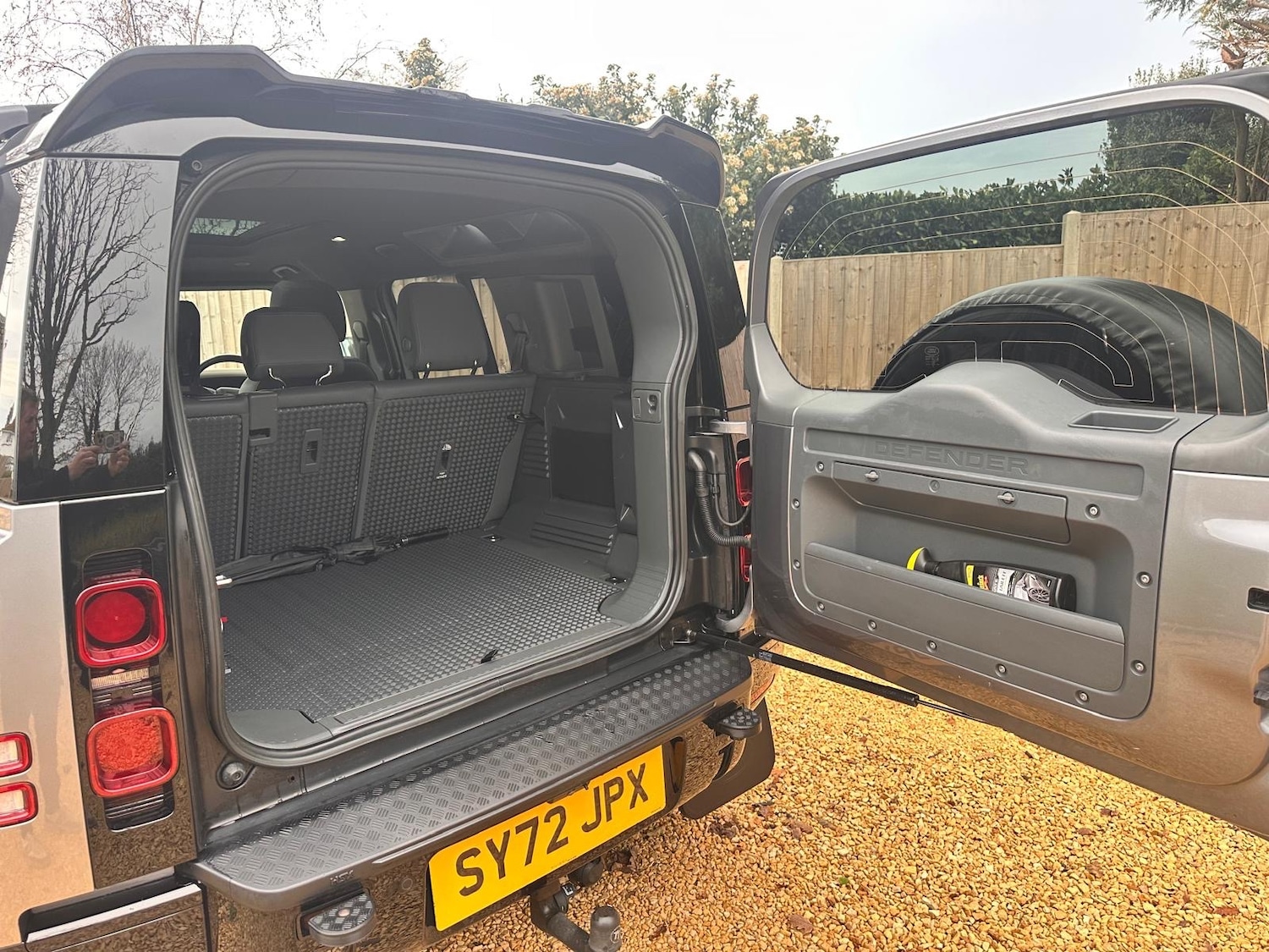 Used Land Rover Defender 2022 for sale - 77154760: Photo 9