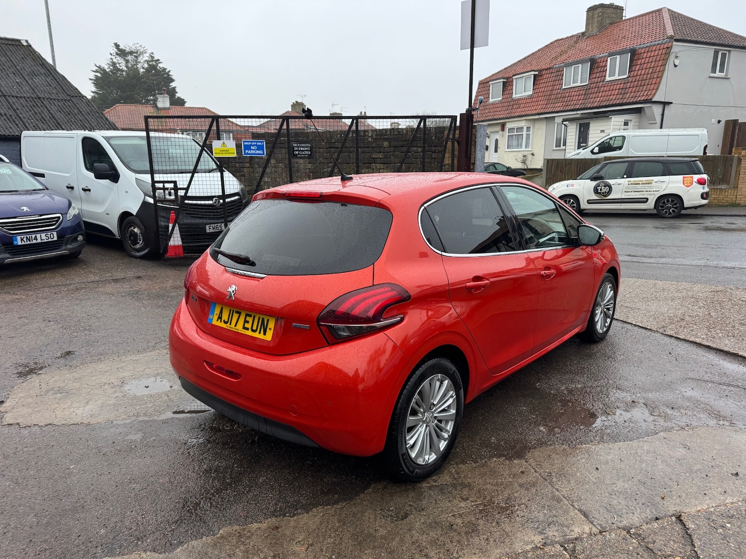 Used Peugeot 208 2017 for sale - 78159785: Photo 4