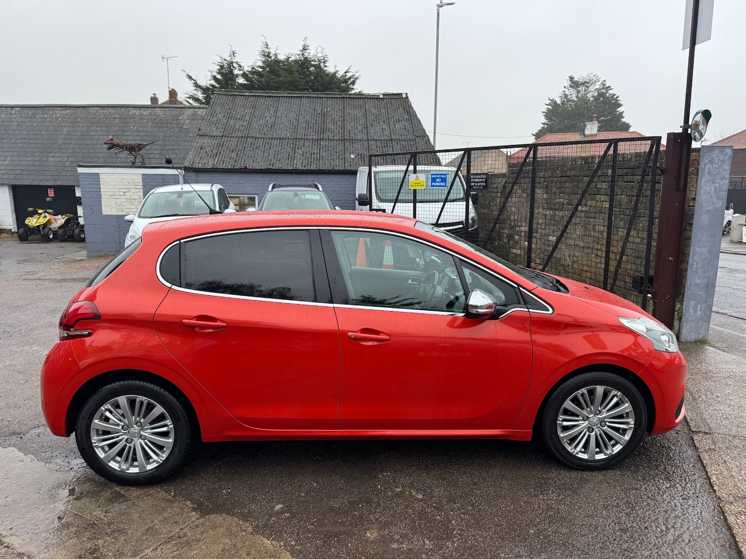 Used Peugeot 208 2017 for sale - 78159785: Photo 5