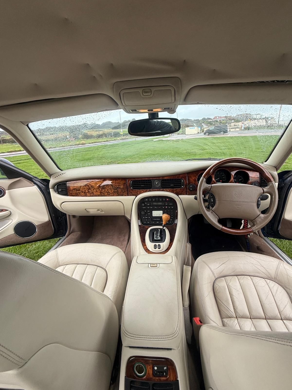 Used Jaguar XJ 2001 for sale - 76877525: Photo 10