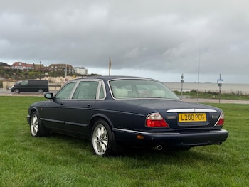 Used Jaguar XJ 2001 for sale - 76877525: Photo