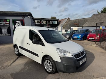Used Peugeot Partner 2015 for sale - 79764918: Photo