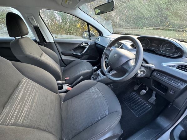 Used Peugeot 208 2017 for sale - 77339251: Photo 11