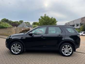 Used Land Rover Discovery Sport 2018 for sale - 74757944: Photo