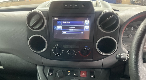 Used Peugeot Partner 2017 for sale - 76041636: Photo 10