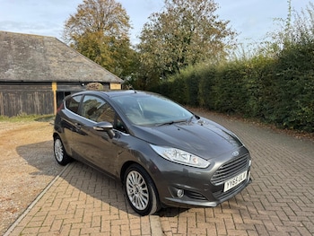 Used Ford Fiesta 2015 for sale - 77245868: Photo