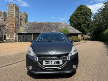 Used Peugeot 208 2014 for sale - 75295556: Photo