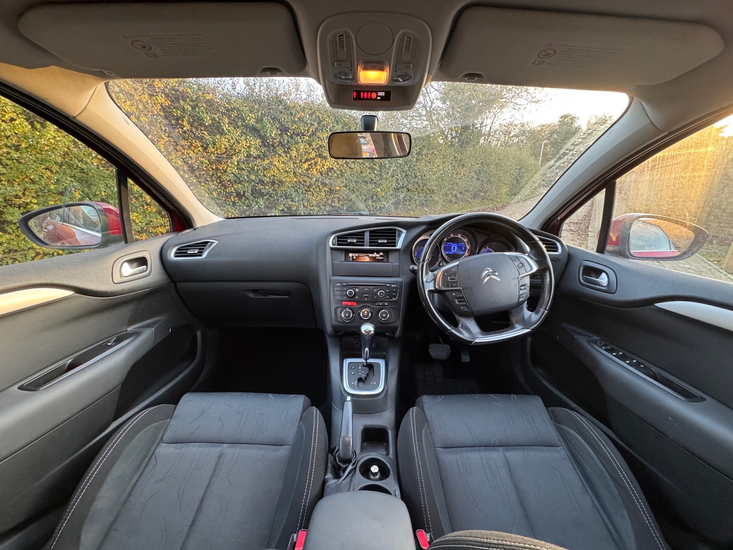 Used Citroen C4 2012 for sale - 76556747: Photo 10